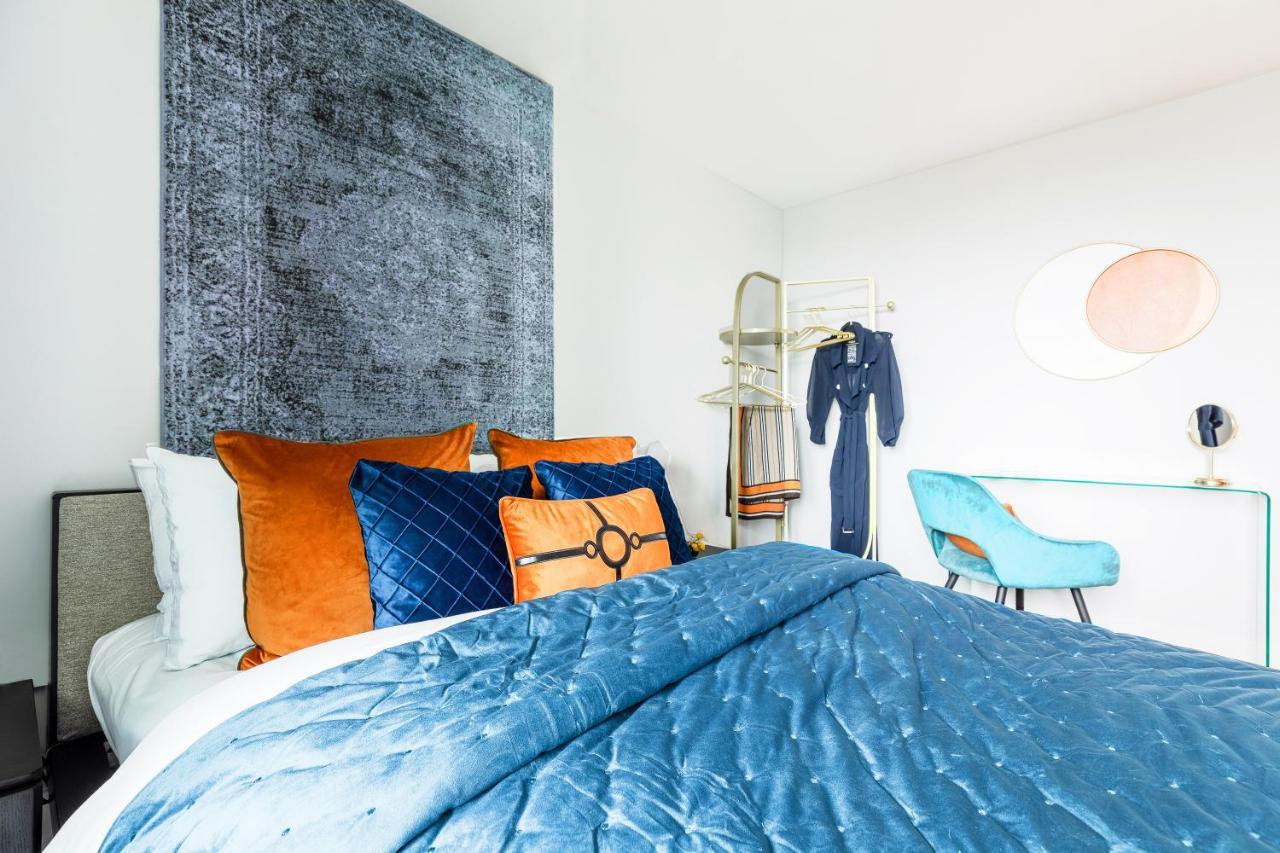 Best Thames View In Town! Large Luxxe Nomad Design Family Home Londýn Exteriér fotografie