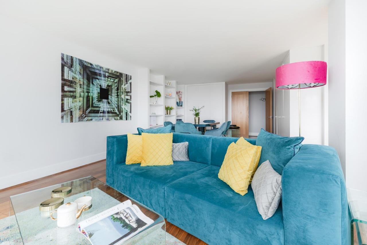 Best Thames View In Town! Large Luxxe Nomad Design Family Home Londýn Exteriér fotografie