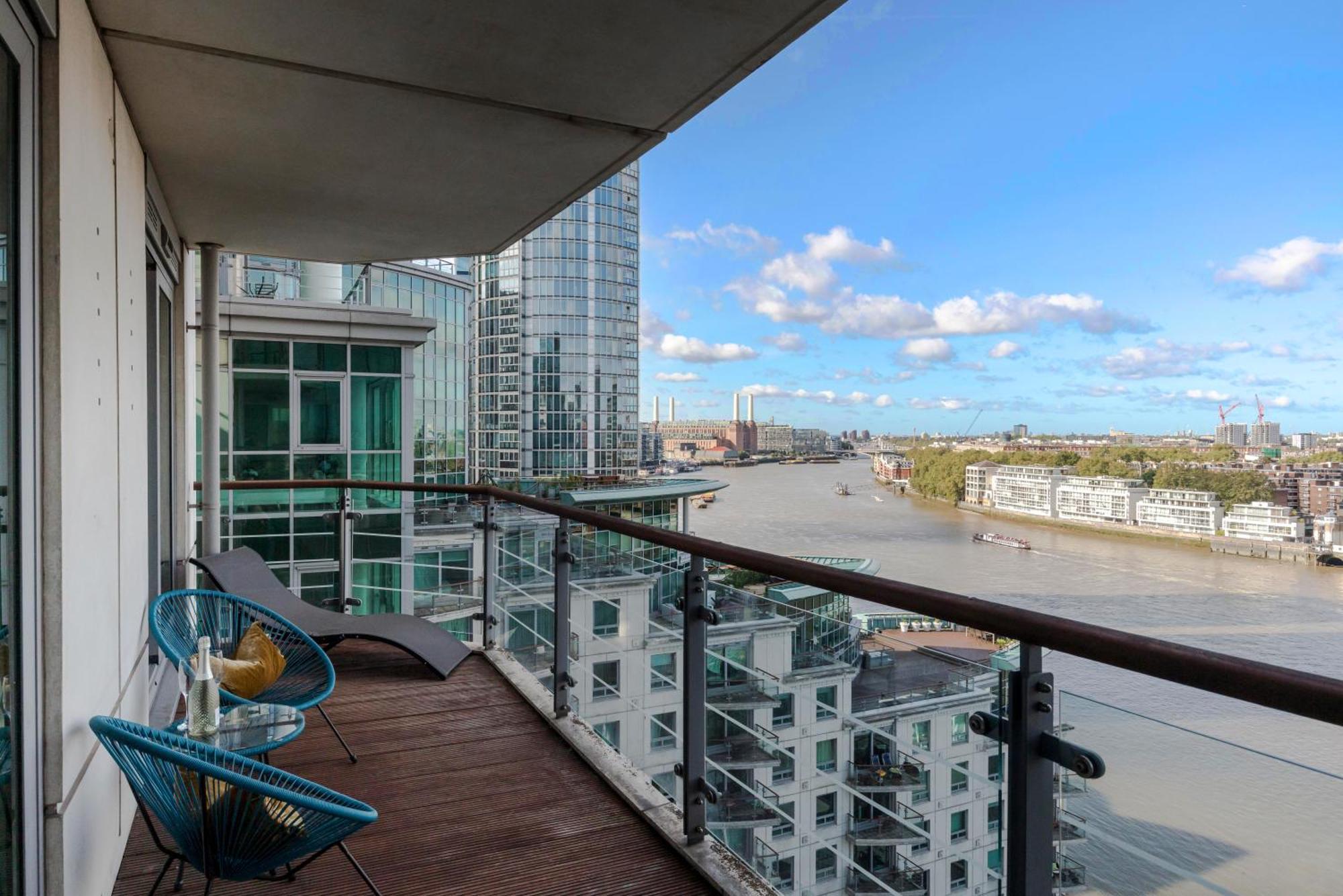 Best Thames View In Town! Large Luxxe Nomad Design Family Home Londýn Pokoj fotografie