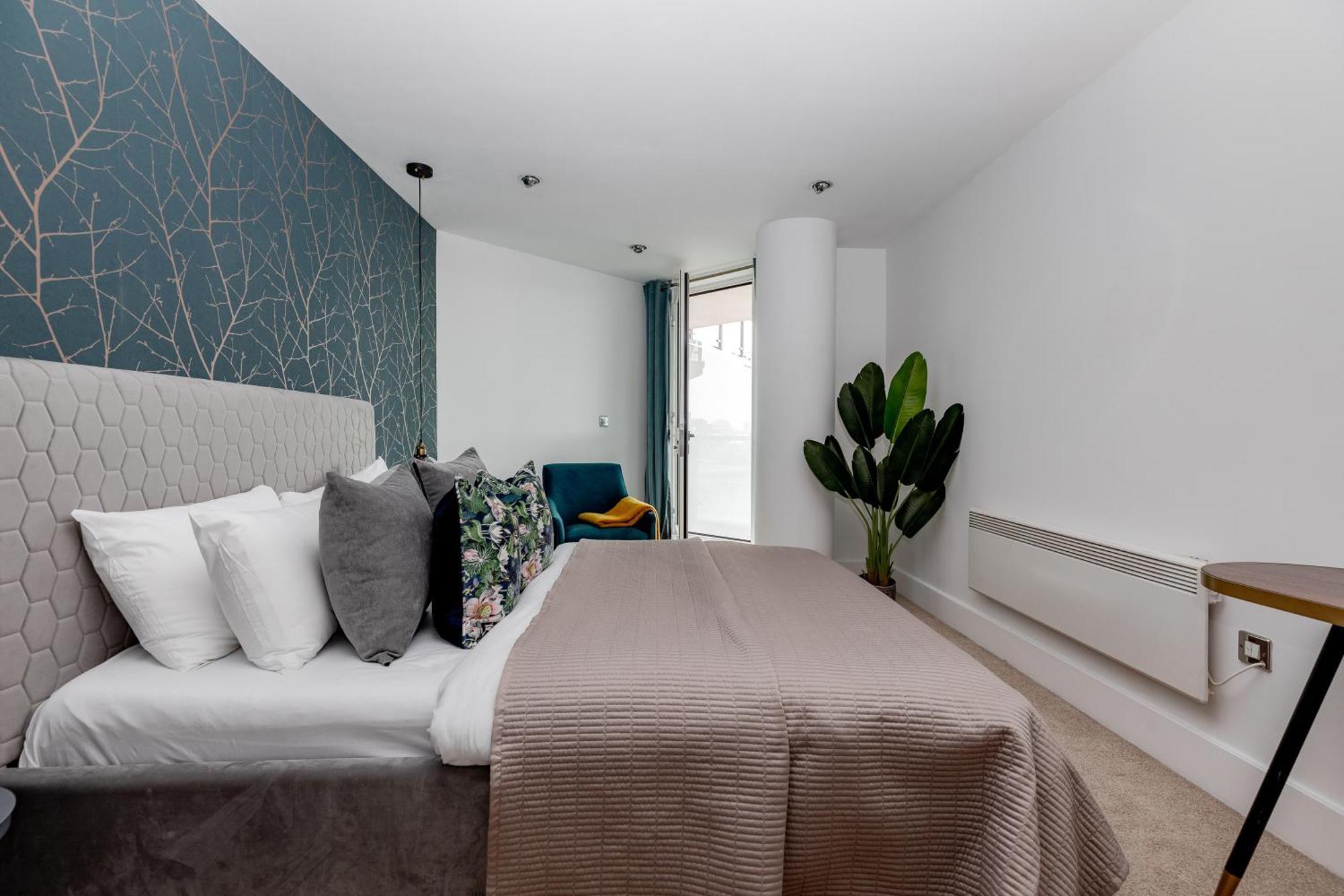 Best Thames View In Town! Large Luxxe Nomad Design Family Home Londýn Exteriér fotografie